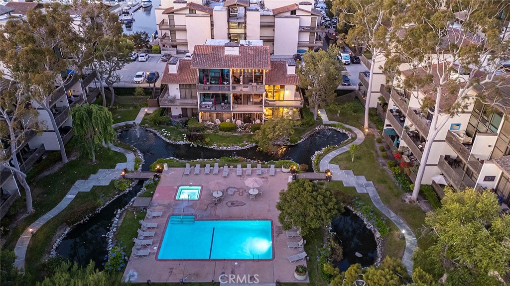 5226 Marina Pacifica Drive S 18