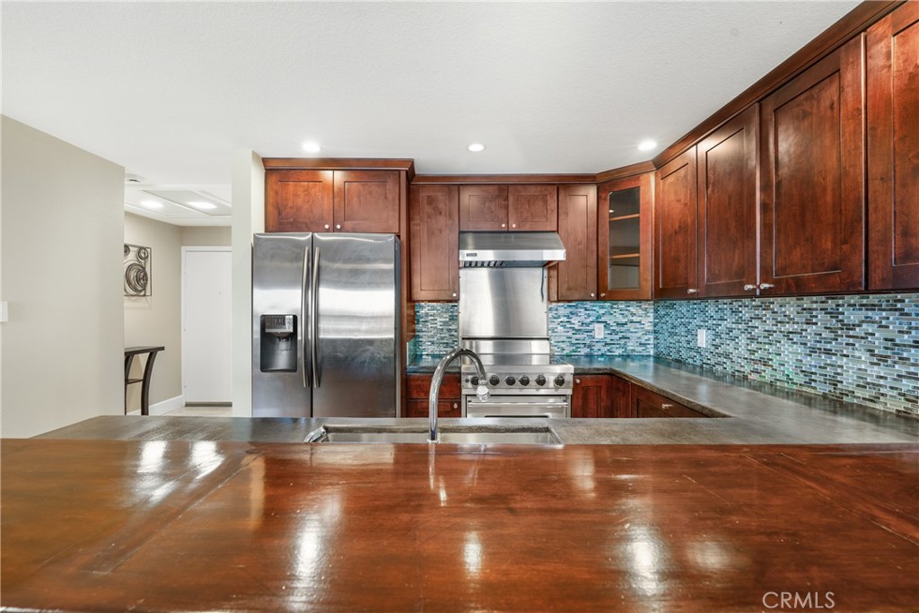 7138 Marina Pacifica Drive S