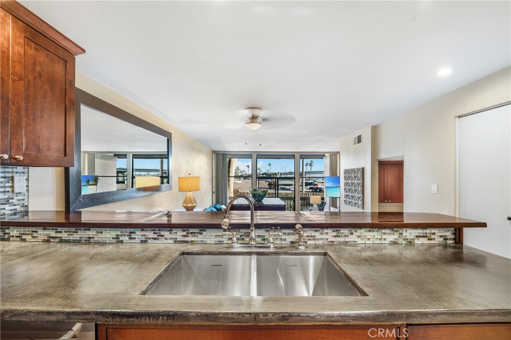 7138 Marina Pacifica Drive S