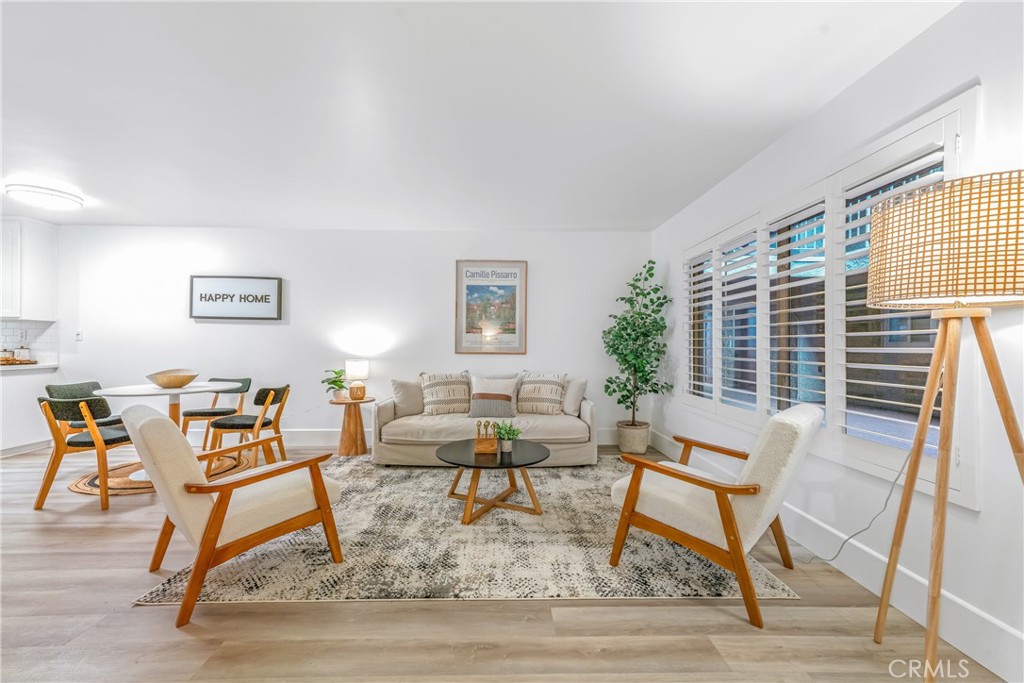 5959 E Naples Plaza Dr Unit #105