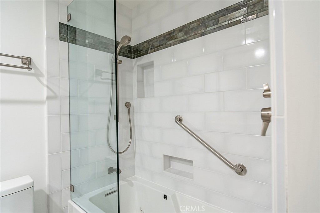 7109 Marina Pacifica Drive S