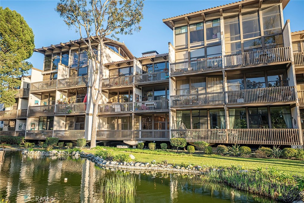 7109 Marina Pacifica Drive S