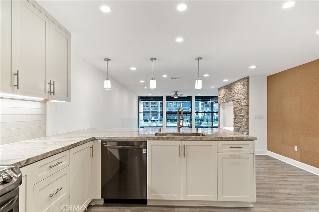 7109 Marina Pacifica Drive S