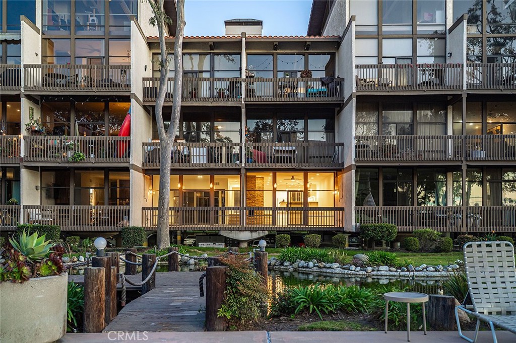 7109 Marina Pacifica Drive S