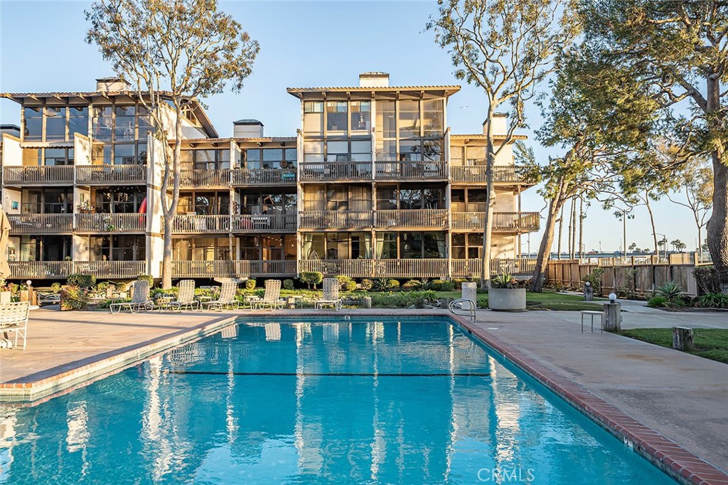 7109 Marina Pacifica Drive S