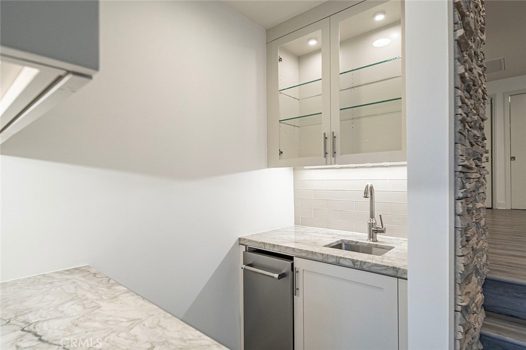 7109 Marina Pacifica Drive S