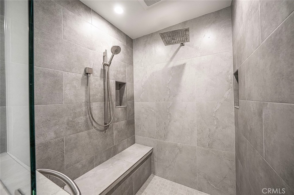 7109 Marina Pacifica Drive S