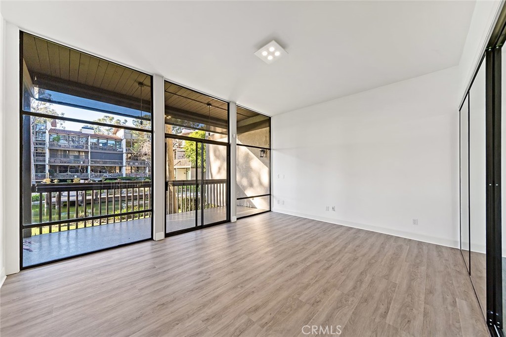 7109 Marina Pacifica Drive S