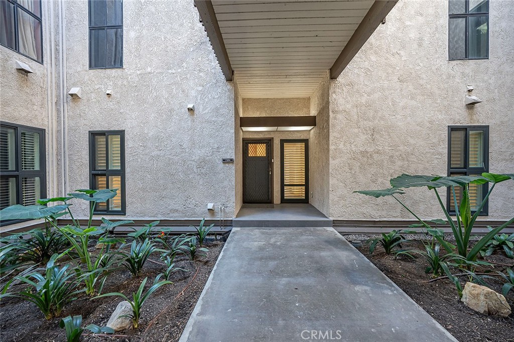 7109 Marina Pacifica Drive S