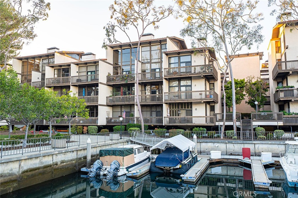 7324 Marina Pacifica Drive N