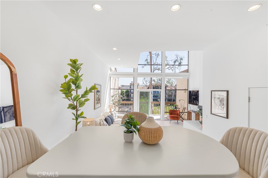 7324 Marina Pacifica Drive N