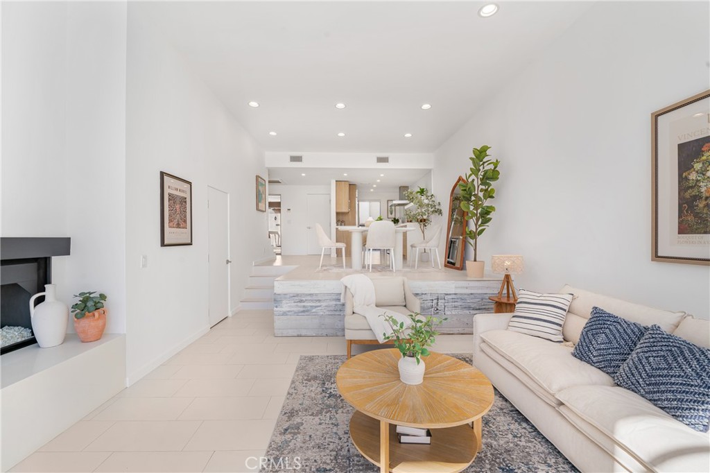 7324 Marina Pacifica Drive N