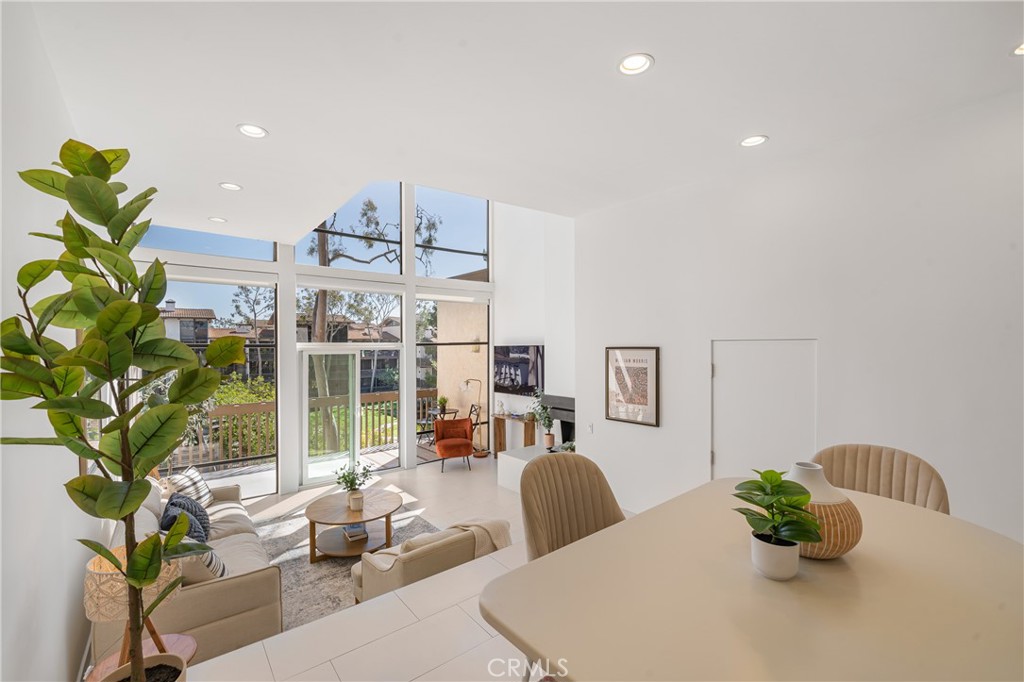 7324 Marina Pacifica Drive N