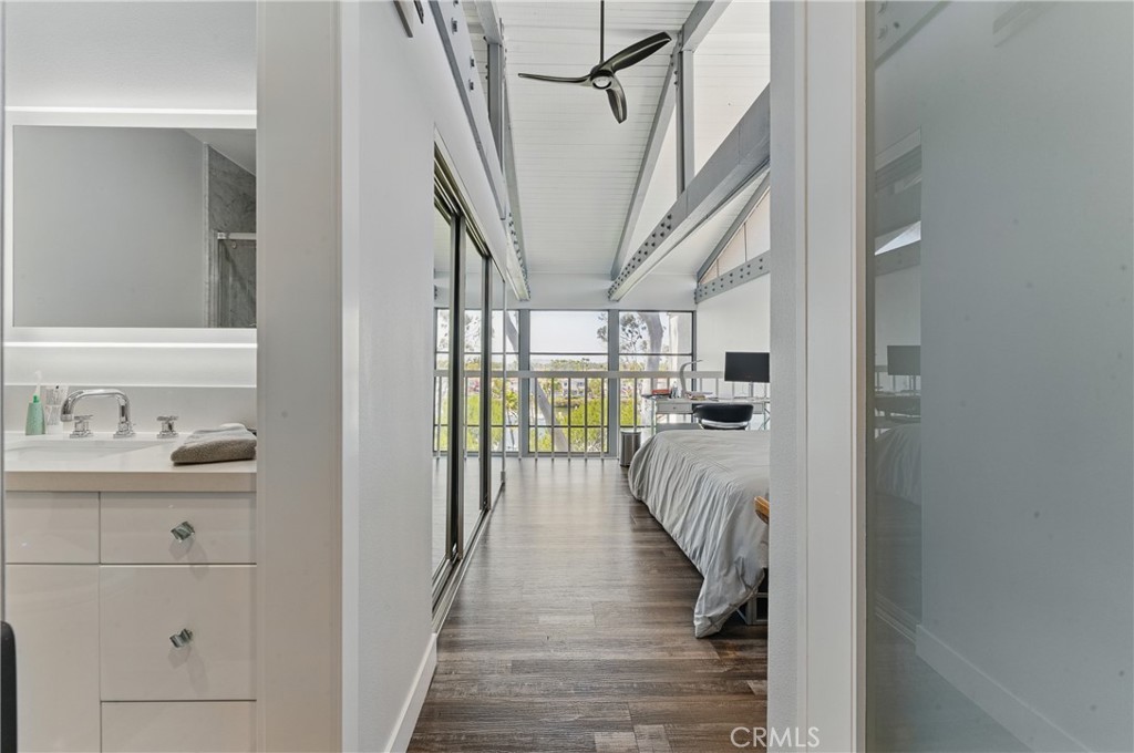 5313 Marina Pacifica Drive S