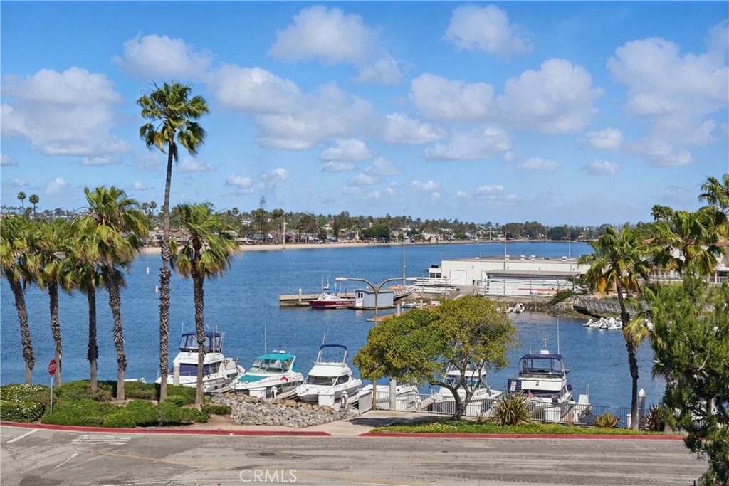 5313 Marina Pacifica Drive S