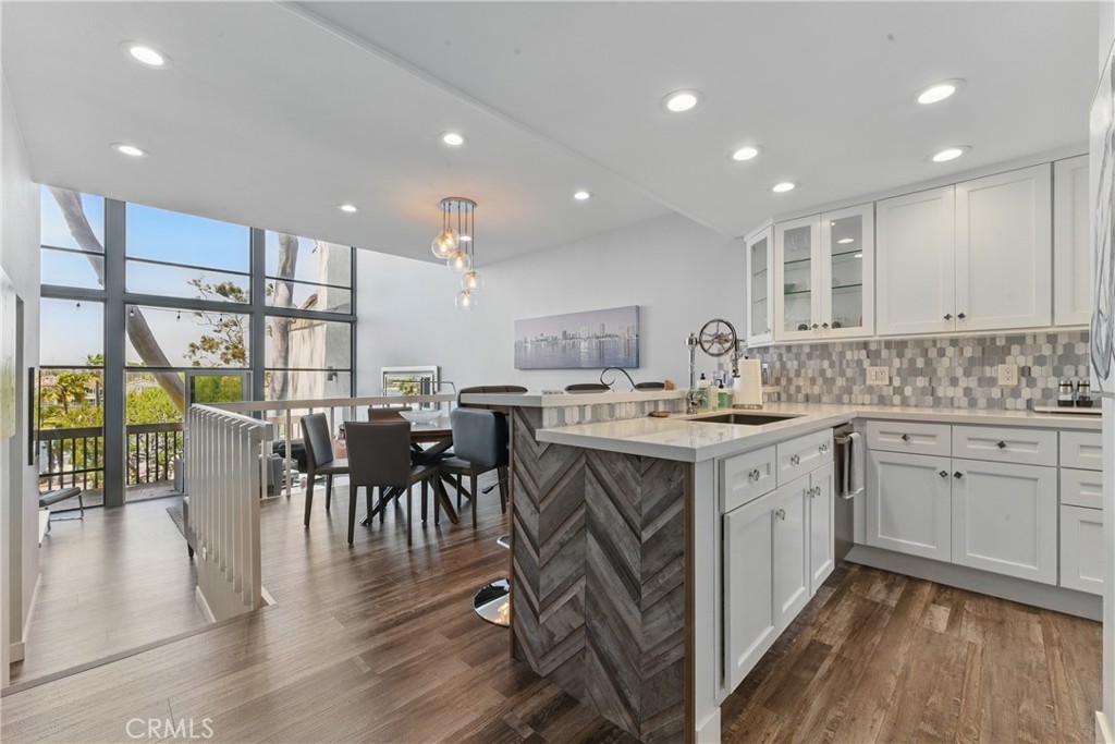 5313 Marina Pacifica Drive S