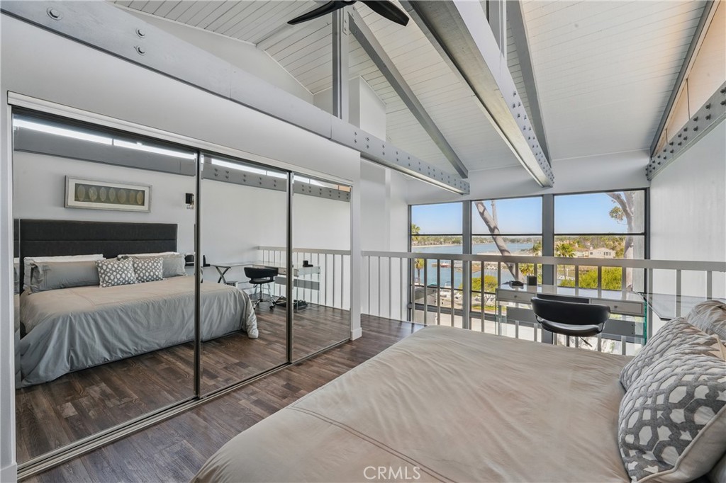 5313 Marina Pacifica Drive S