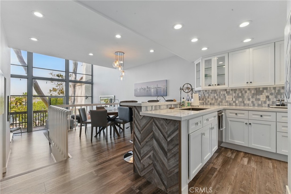 5313 Marina Pacifica Drive S
