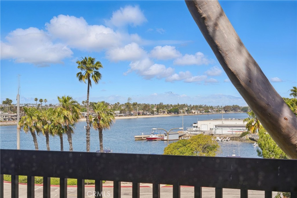 5313 Marina Pacifica Drive S