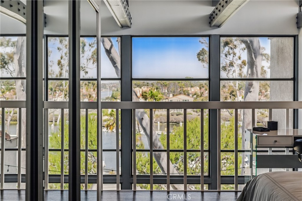 5313 Marina Pacifica Drive S