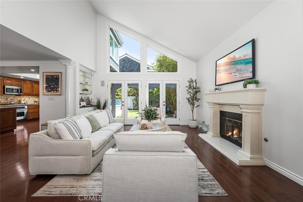 370 Bayside Drive N