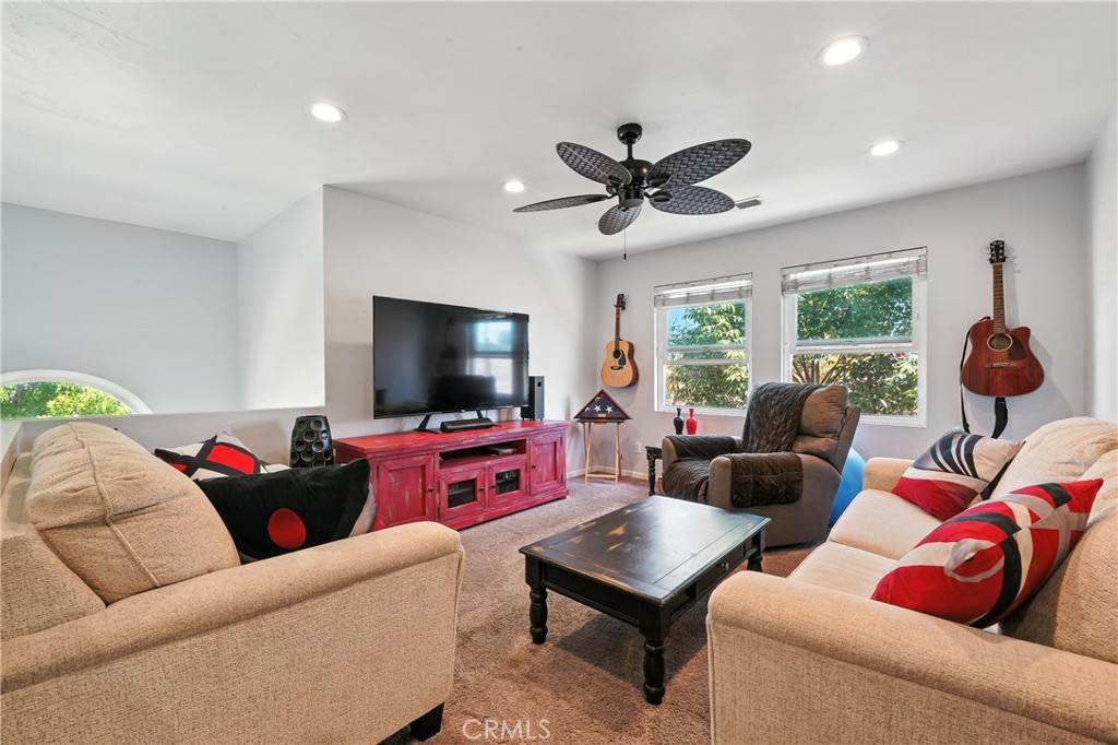 2275 Ximeno Avenue