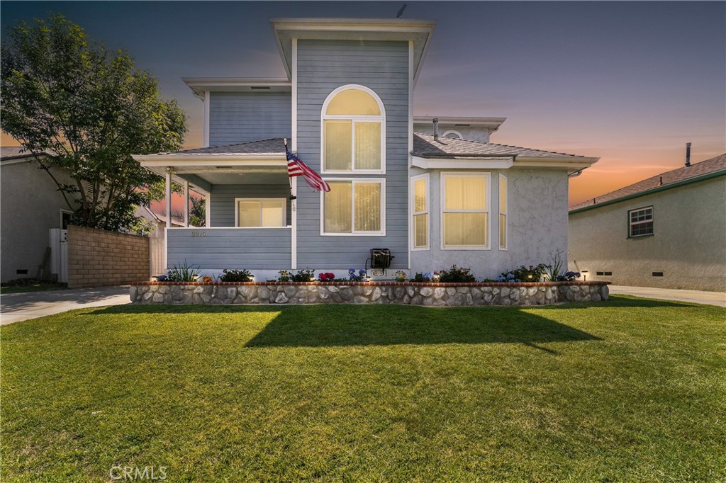 2275 Ximeno Avenue