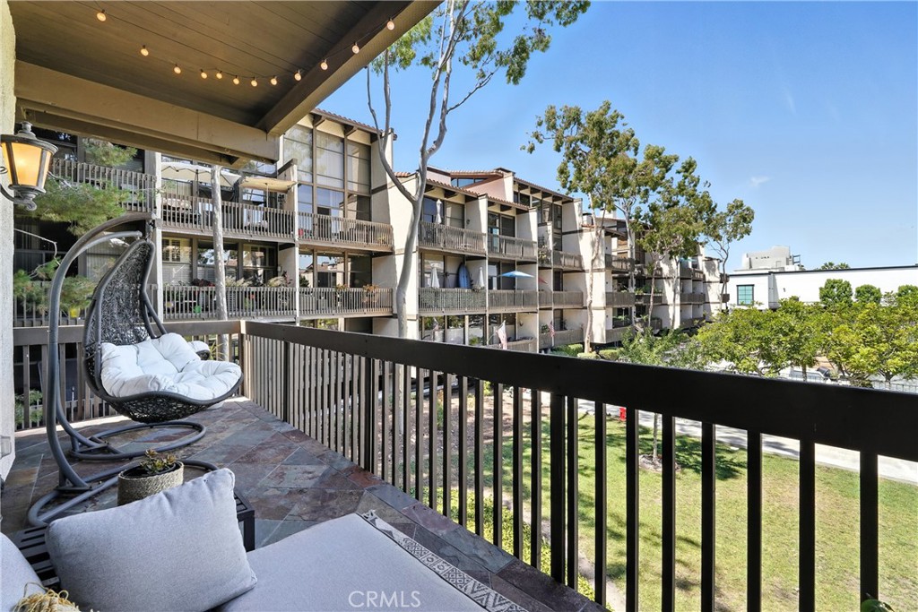 7339 Marina Pacifica Drive N