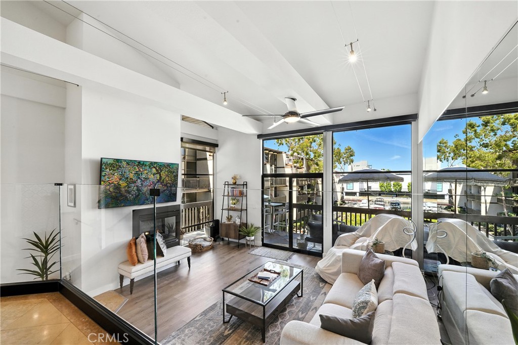 7339 Marina Pacifica Drive N