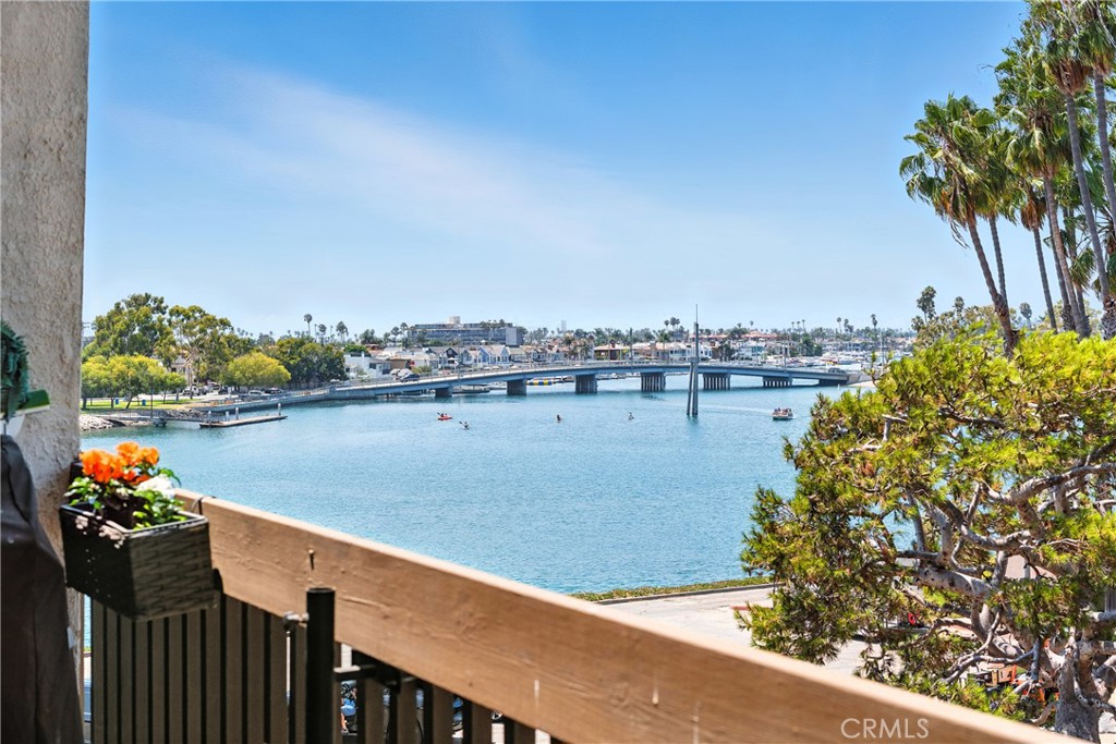 6315 Marina Pacifica Drive S