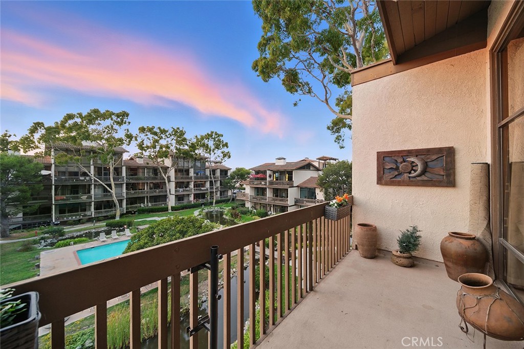 6315 Marina Pacifica Drive S