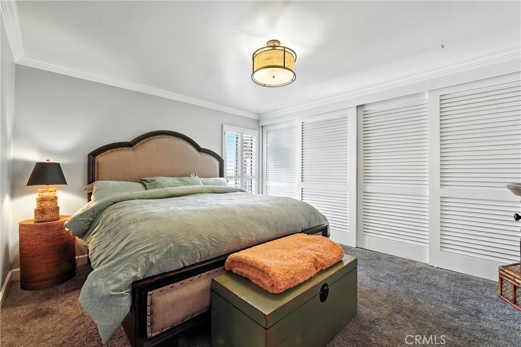 6315 Marina Pacifica Drive S