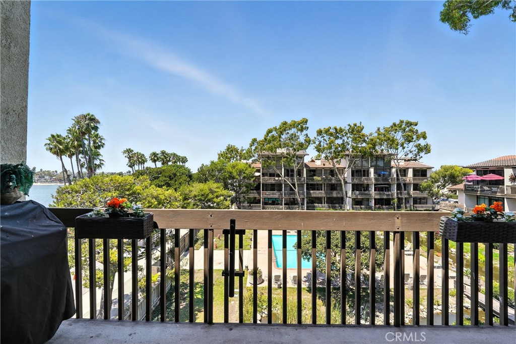 6315 Marina Pacifica Drive S