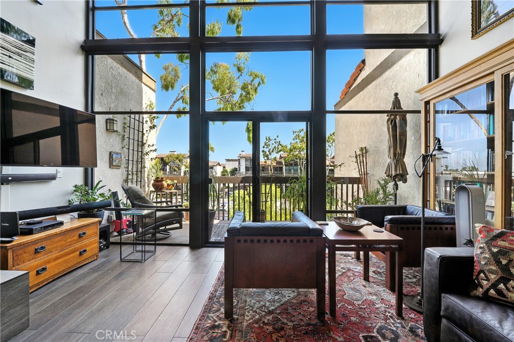 7322 Marina Pacifica Drive N