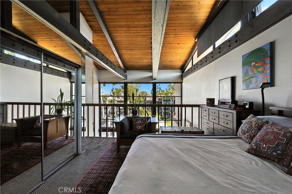 7322 Marina Pacifica Drive N