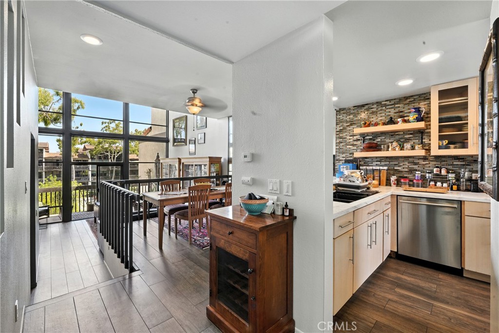 7322 Marina Pacifica Drive N