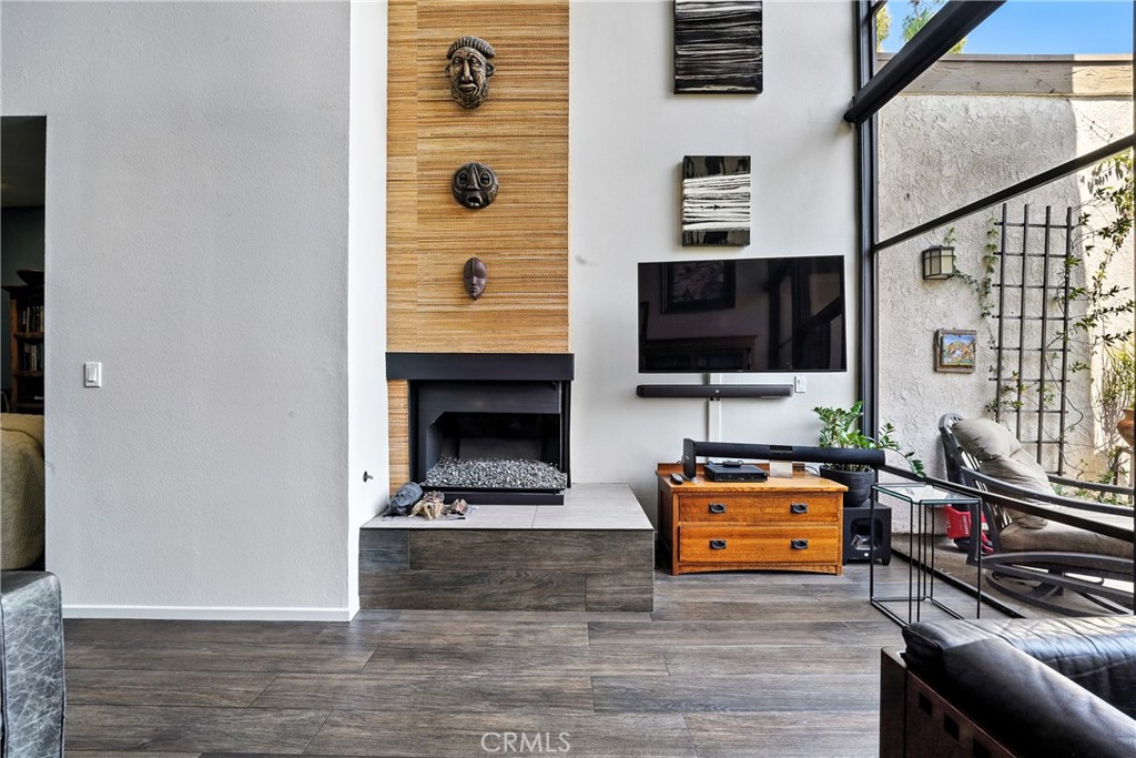 7322 Marina Pacifica Drive N