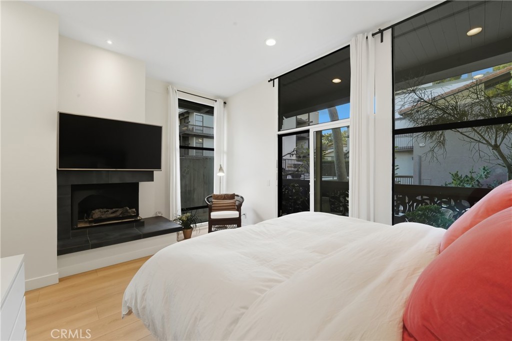 6209 Marina Pacifica N