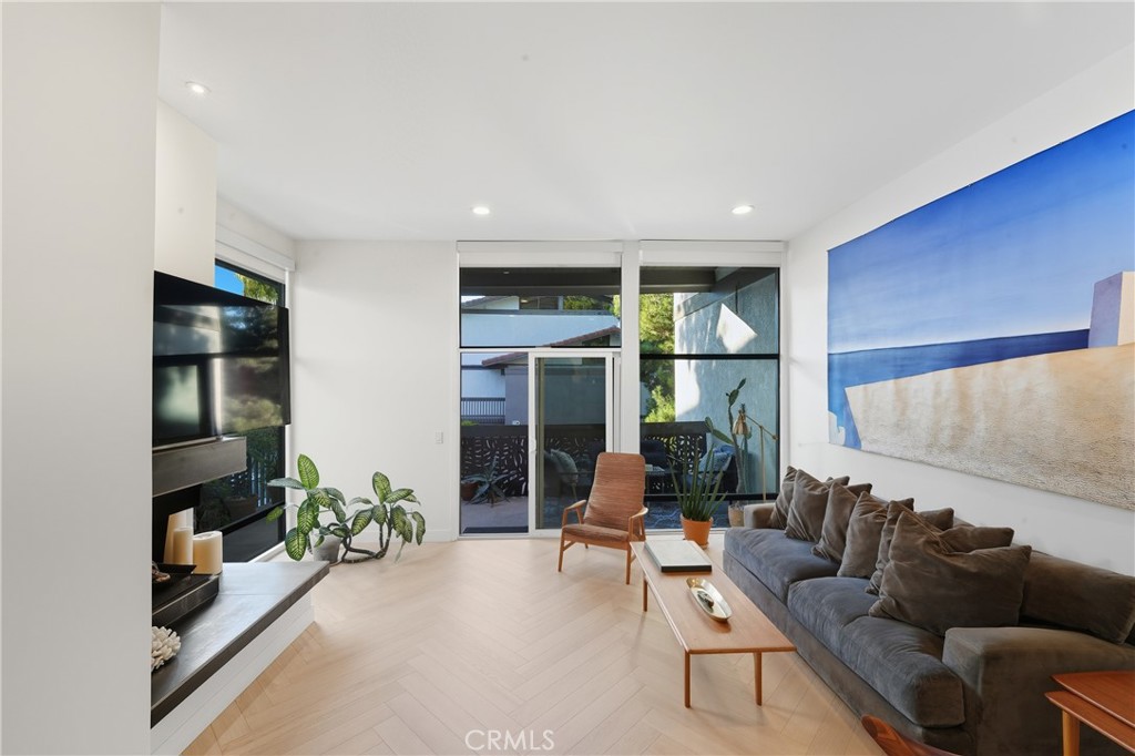 6209 Marina Pacifica N