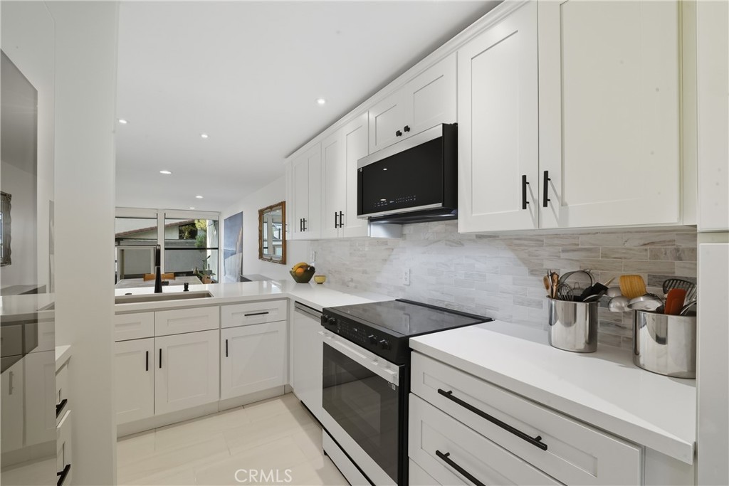 6209 Marina Pacifica N