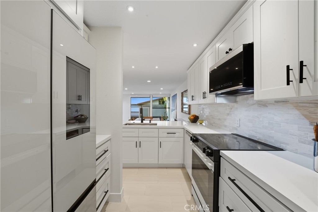 6209 Marina Pacifica N