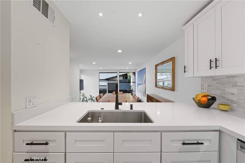 6209 Marina Pacifica N