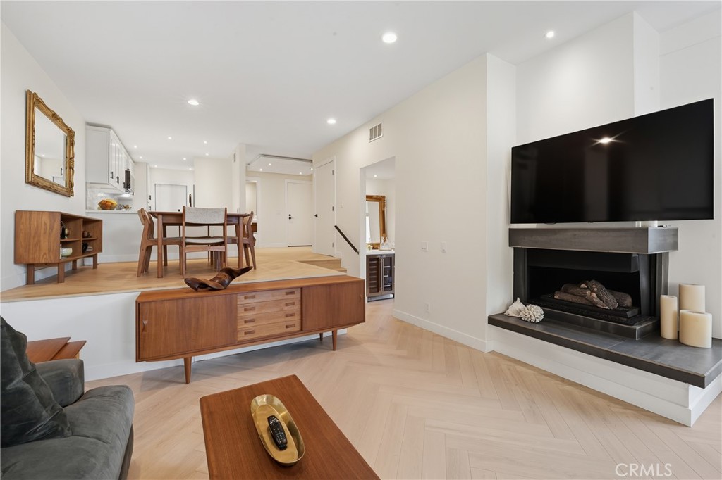 6209 Marina Pacifica N