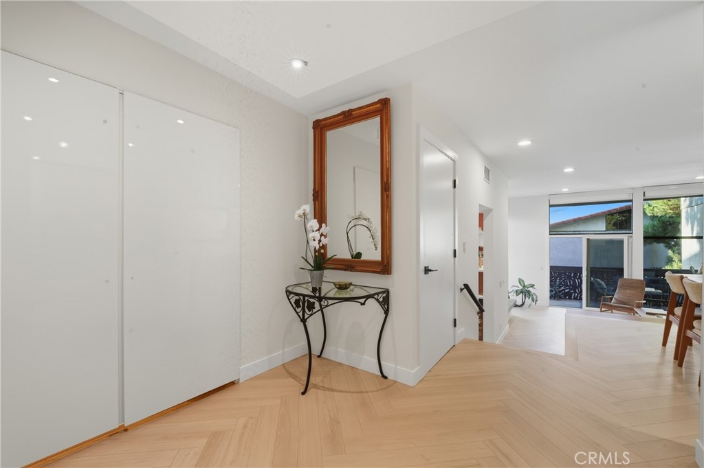 6209 Marina Pacifica N