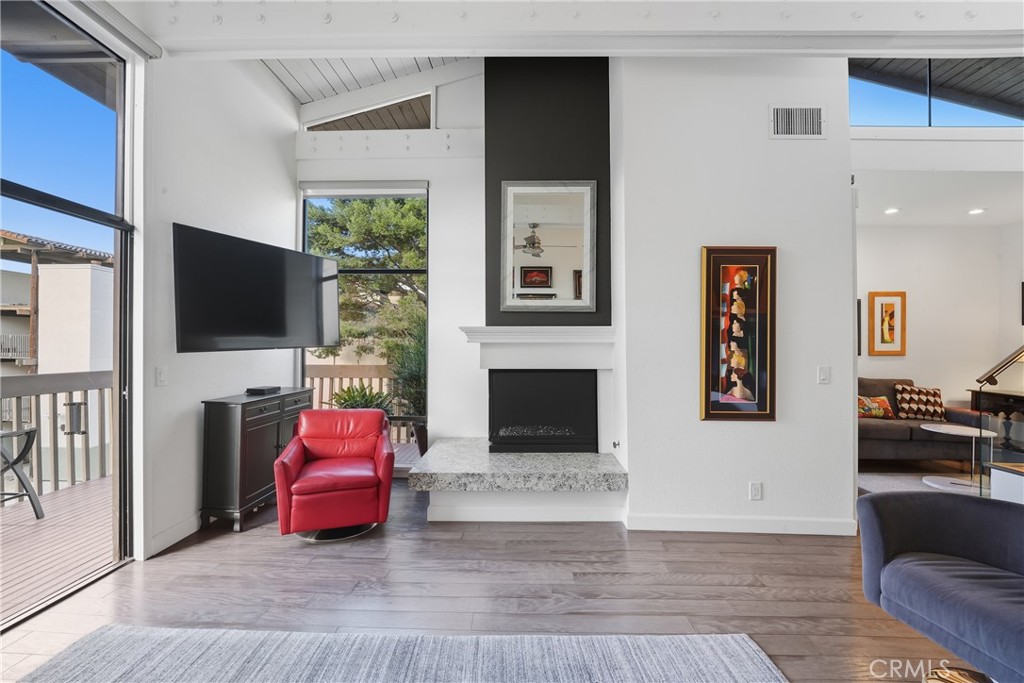 7327 Marina Pacifica S