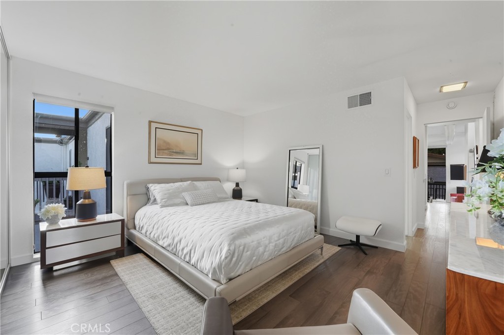 7327 Marina Pacifica S