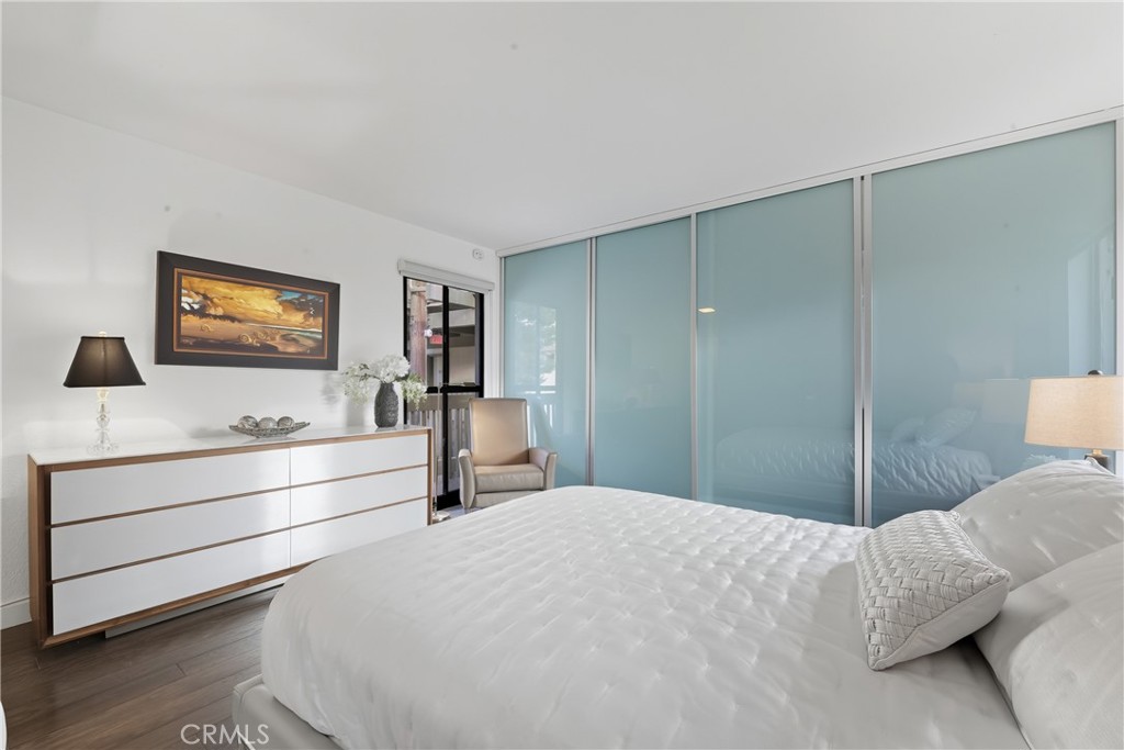 7327 Marina Pacifica S