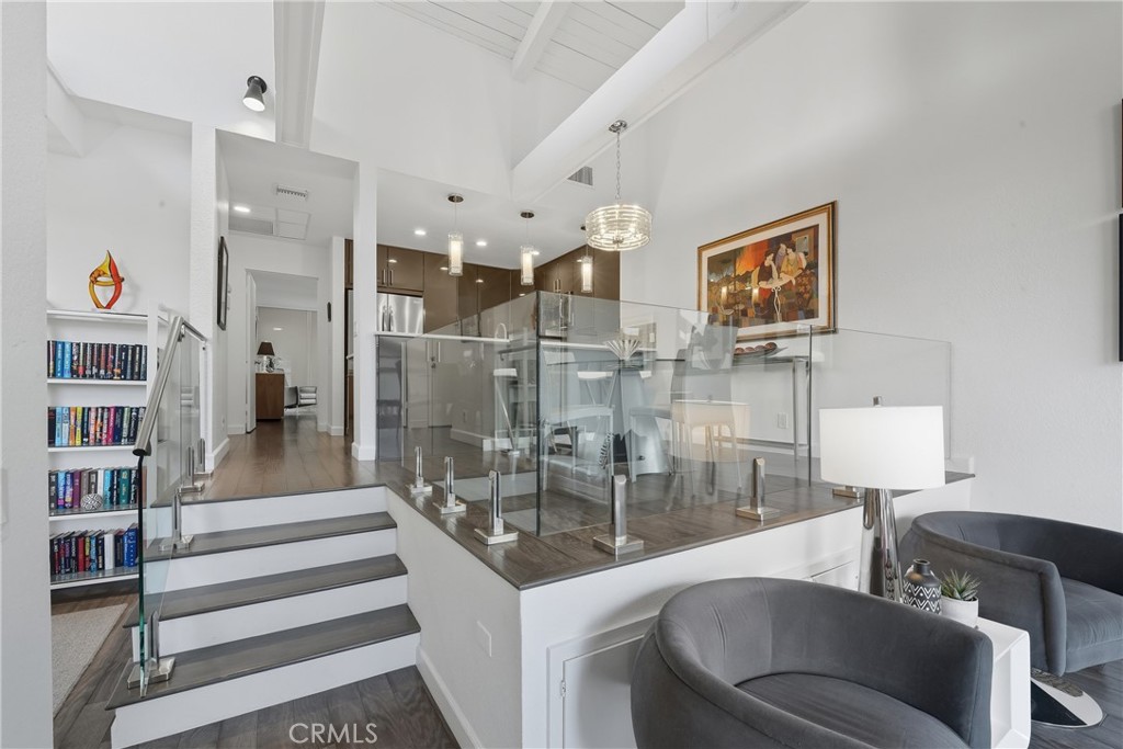 7327 Marina Pacifica S