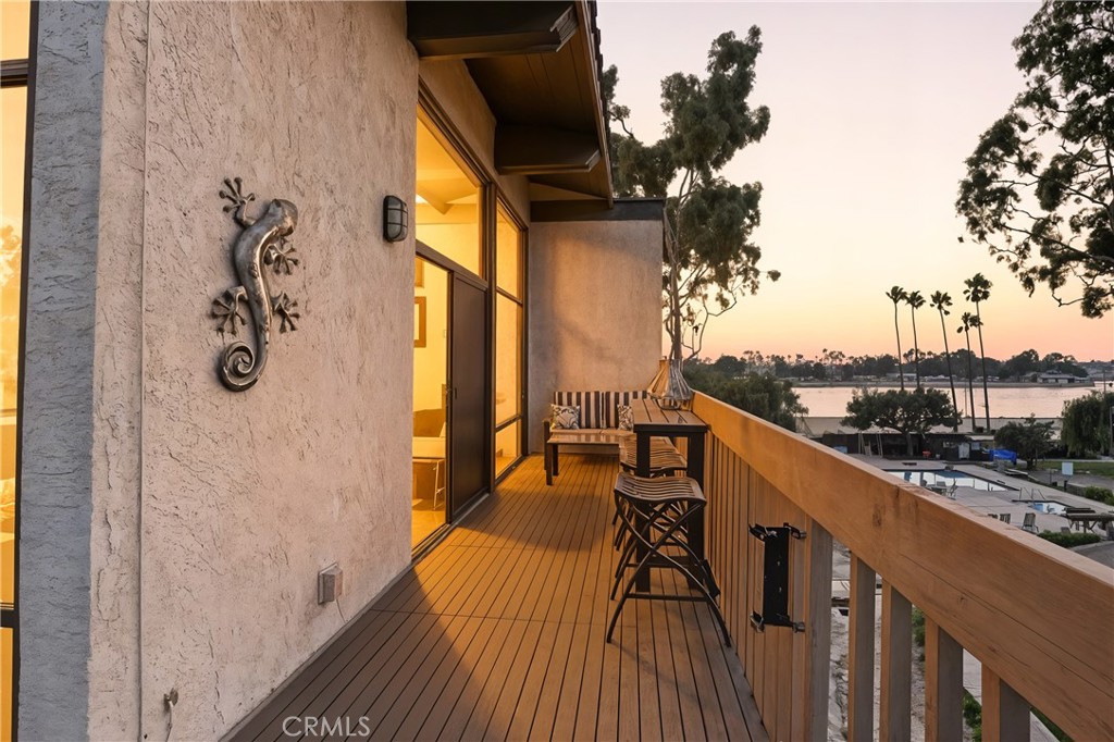 7327 Marina Pacifica S