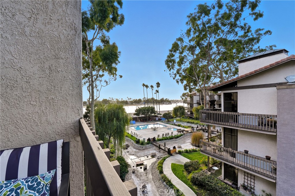 7327 Marina Pacifica S